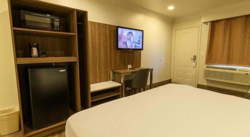Rodeway Inn Carlsbad Exterior foto